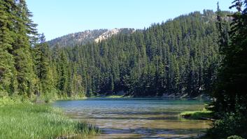 DSC00153.JPG Surprise Lake